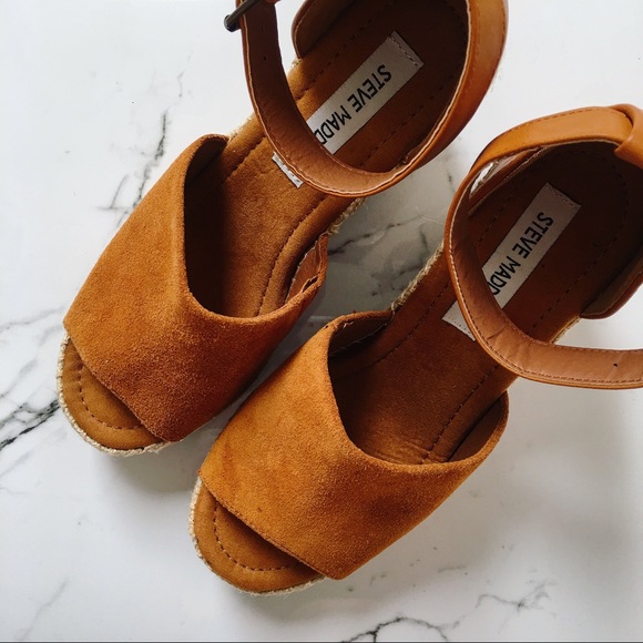 Steve Madden Espadrille Wedges {size 7.5} - Picture 3 of 8